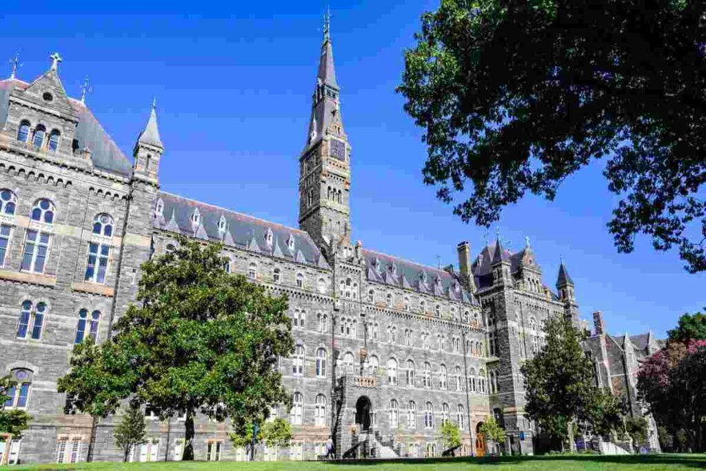 Georgetown University Admissions 2024  Courses Fees, Acceptance Rate, Ranking, Placement & Scholarship