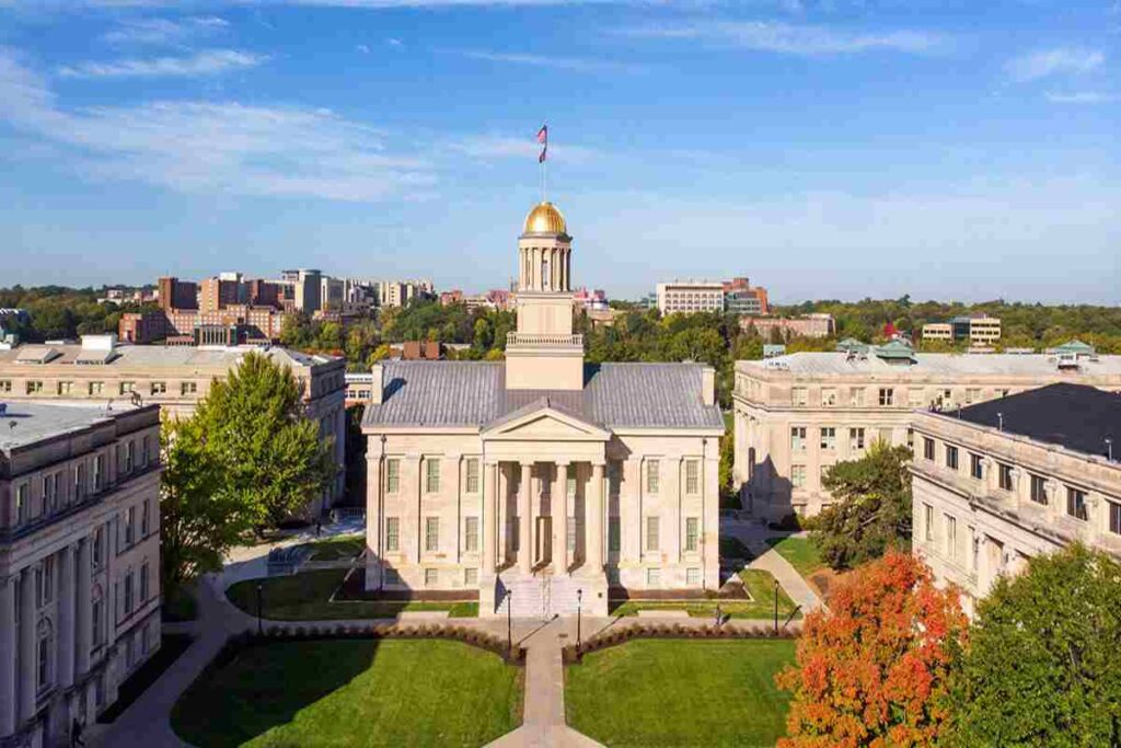 University of Iowa Admissions 2024  Courses Fees, Acceptance Rate, Ranking, Placement & Scholarship